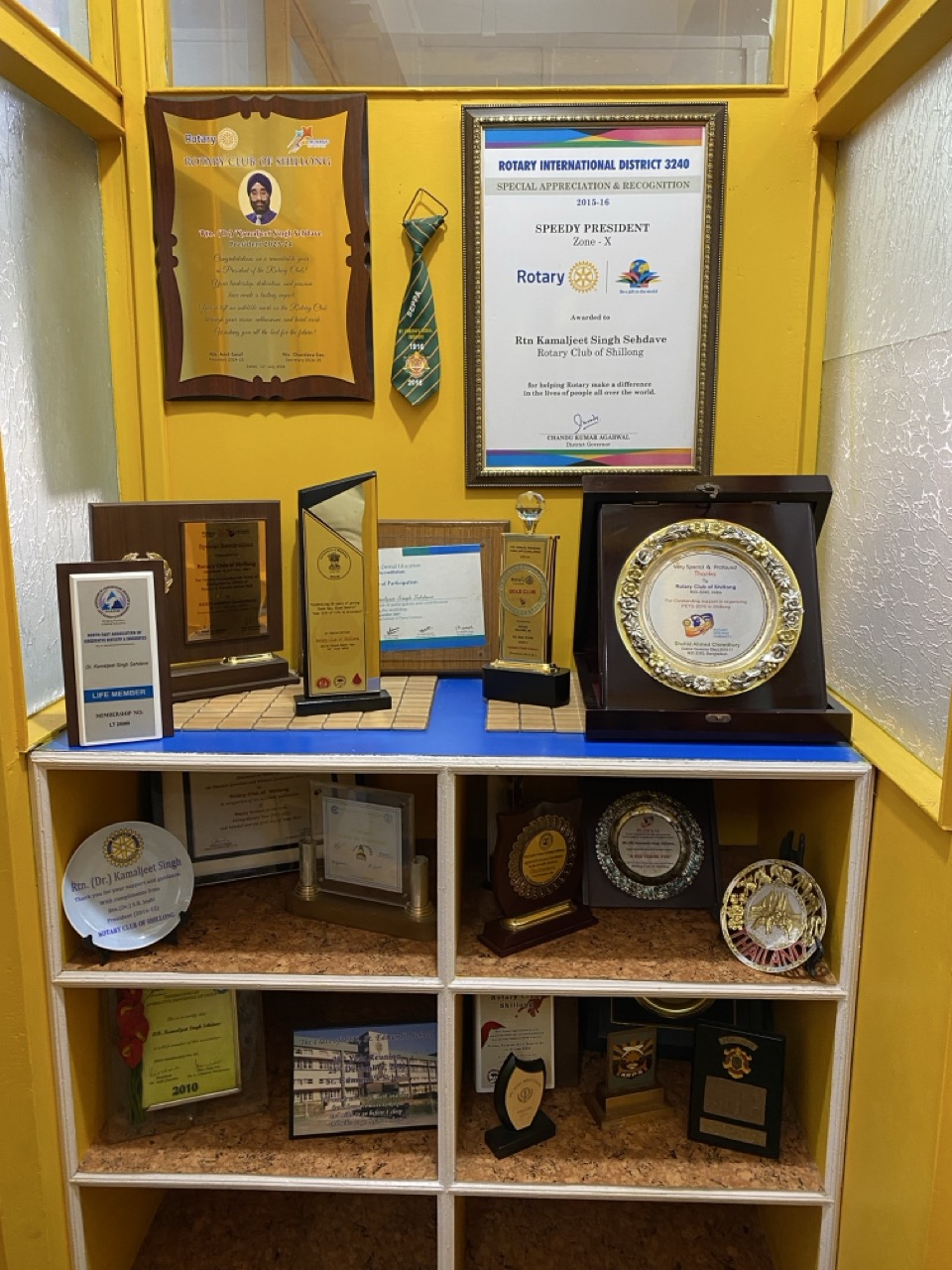 Certificate of Excellence awarded to Dr. Singh's Specialised Dental Centre