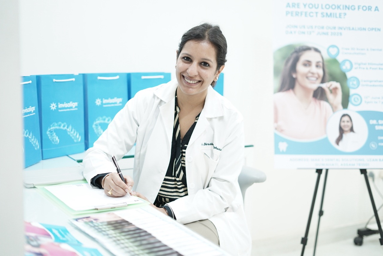 Dr. Shradha Singhania in Consultation Room