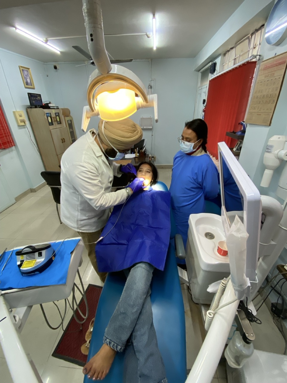 Chairside treatment with dentist and assistant